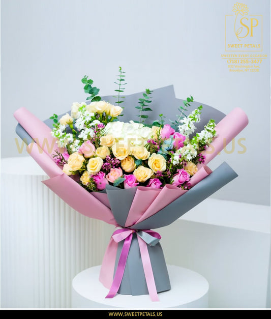 Hug 19 Flower Bouquet